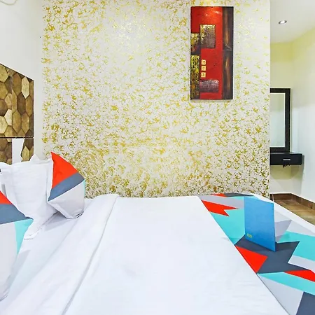 Fabexpress Golden Nest Deluxe - Nr Calangute Beach